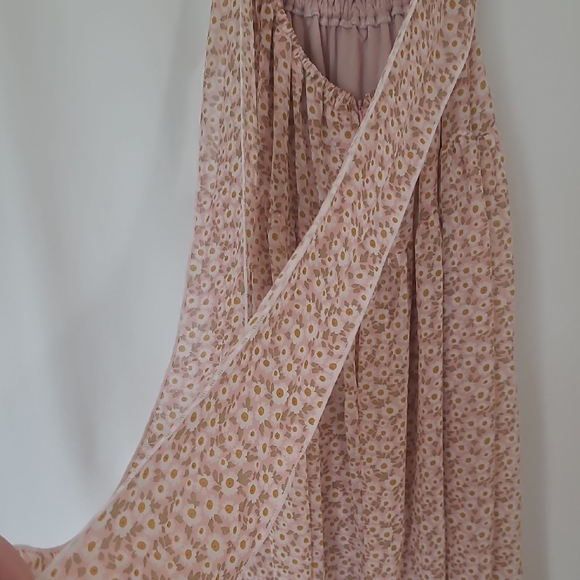 Smocked Square-Neck Pink Floral Midi Dress - Picture 13 of 16